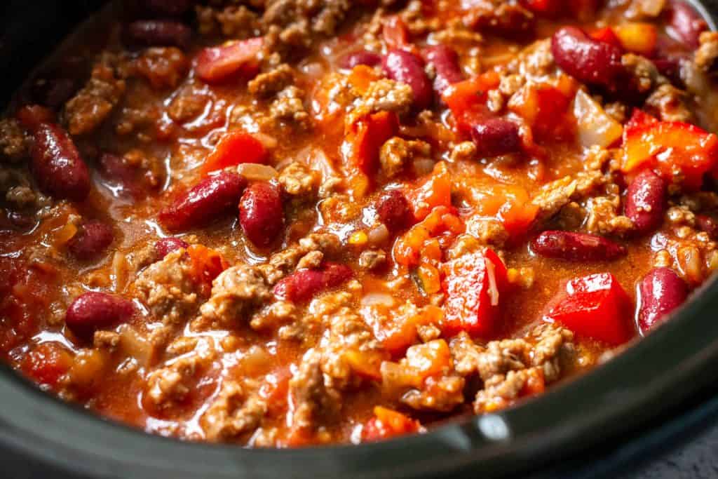Chilli con carne in a slow cooker bowl.